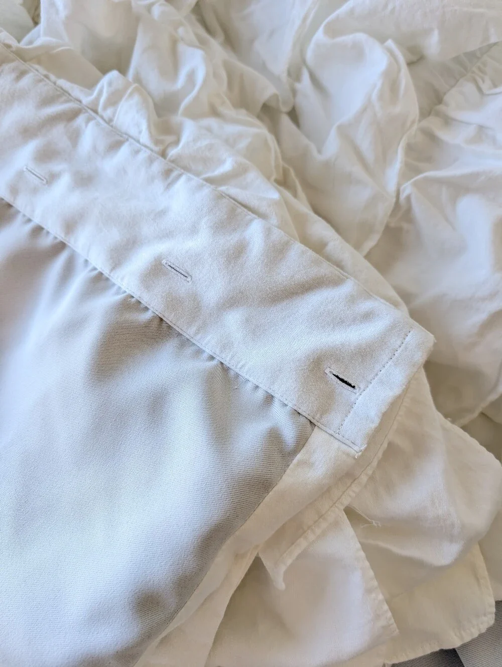 1 Pottery Barn Kids Off White Ruffled Tiered Curtain Cotton Size 56.5